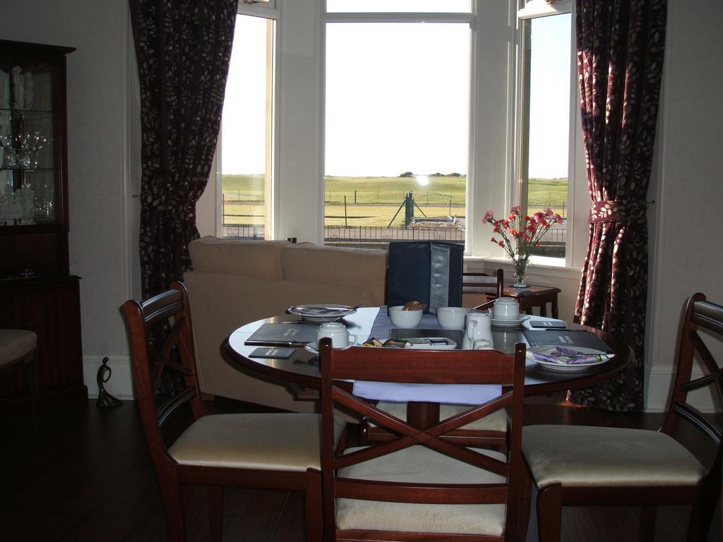 Linksview Guest House Carnoustie Exterior foto